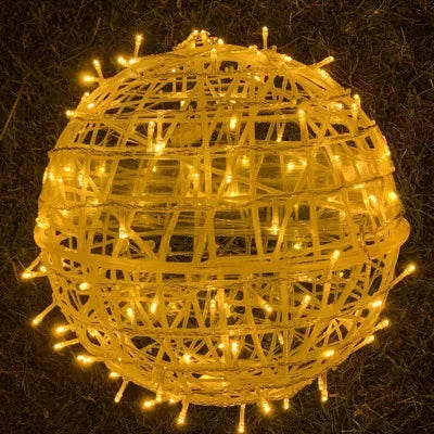 LED Rattan Ball String Lights – Dekorativ utendørs belysning for hager og fester | Luvikno
