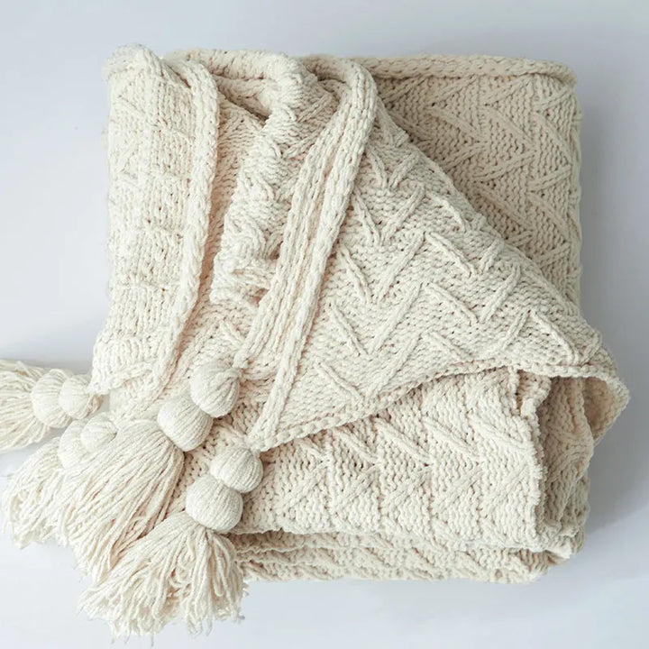 HeartCozy Blanket – Luxe Chenille Blanket with Heart Fringes Luvikno