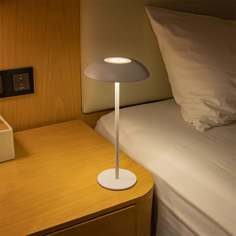 WarmTouch - Trådlampe med oppladbar funksjon og berøringskontroll Luvikno