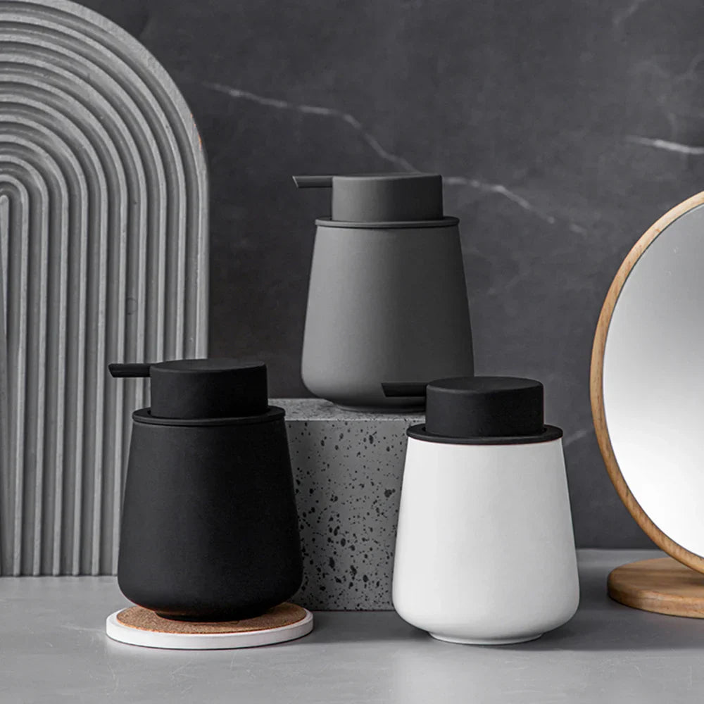 CeramiLux 300 ml Luksus Såpedispenser laget av Keramikk – for Såpe, Sjampo, Balsam eller Lotion Luvikno