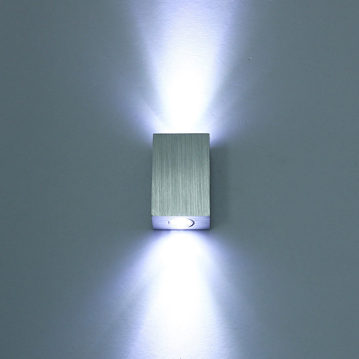Moderne Enkelhet Vanntett Aluminium Kubisk LED Vegglampe For Utendørs Patio | Luvikno