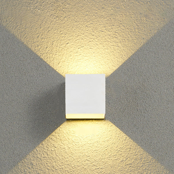 Utendørs minimalistisk firkantet kube aluminiums vanntett LED vegglampe | Luvikno