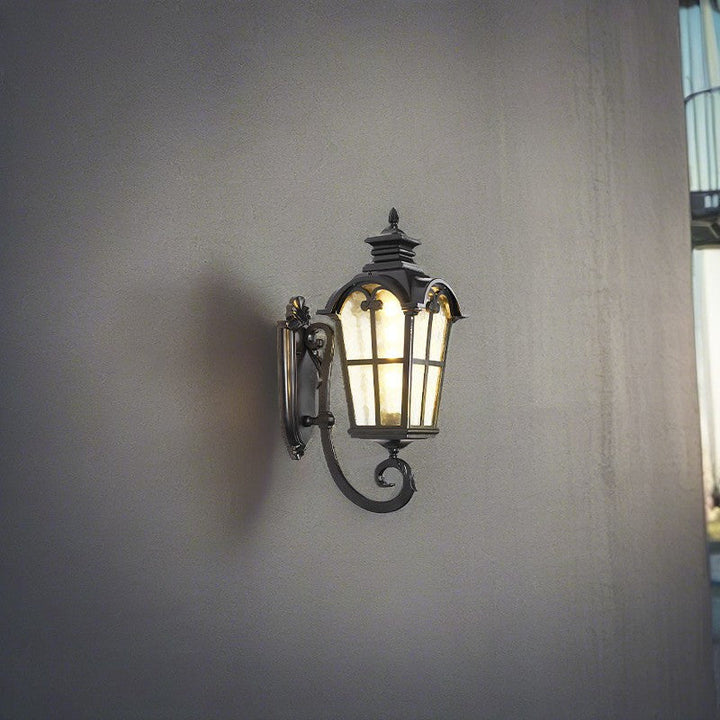 Tradisjonell europeisk kvadrilateral vindusformet aluminiums glass 1-lyskilde vegglampe for utendørs patio | Luvikno