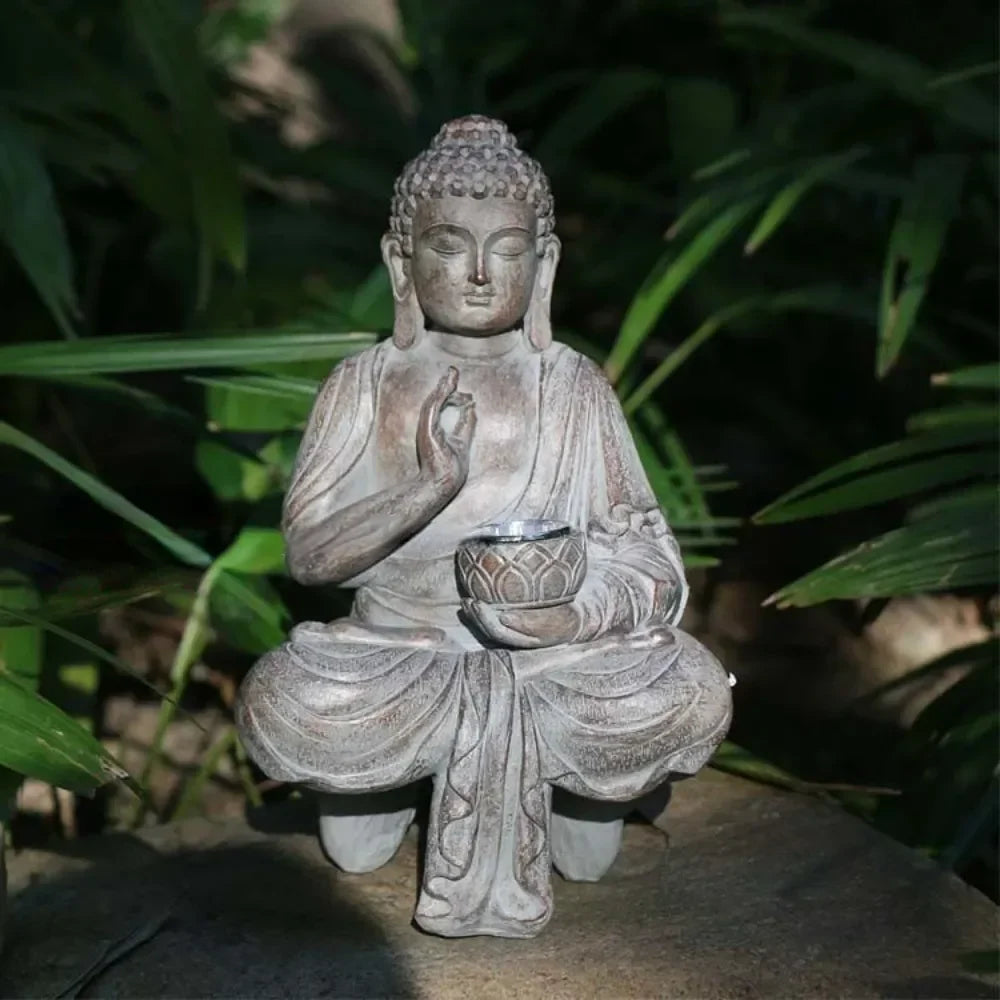 Zen Buddha Solstatue