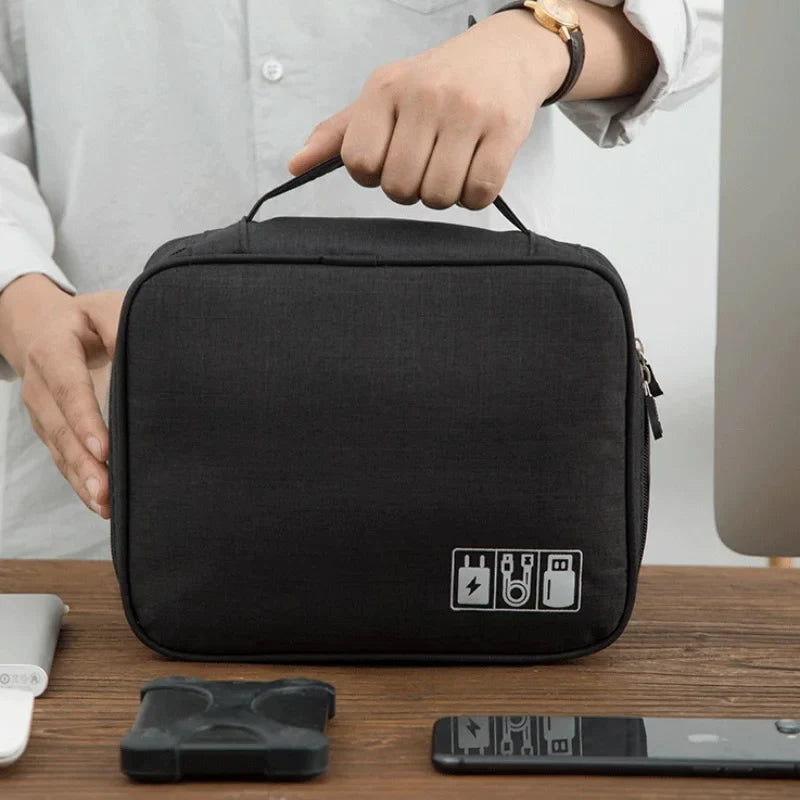 Luvikno | Baguvo Kosmetikkveske | Vannavvisende & Kompakt | 100 % Oxford Polyester | 24×18×9 cm