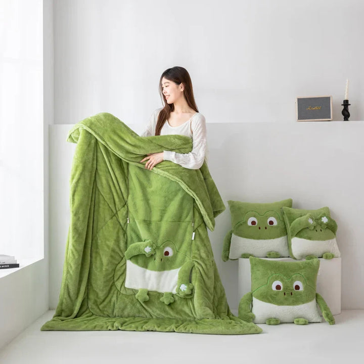Cozy Dreams Mini Monster Quilted Pillow Luviknoanket | Luvikno