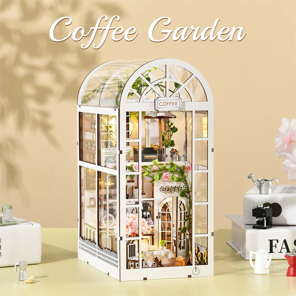 SoleCaffè DIY Bokhylle | Miniatyr Kaffehus 3D Trebyggesett | Med LED-belysning | Kreativ Bokhylla Diorama & Gaveidé Luvikno