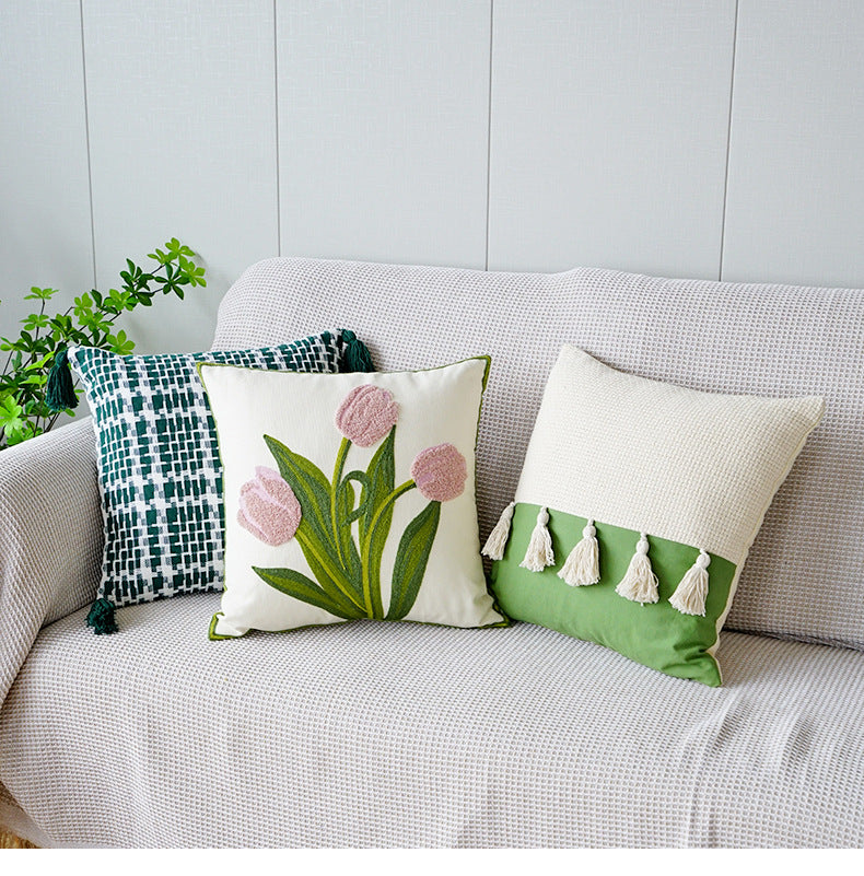 Brodert tulipan putetrekk