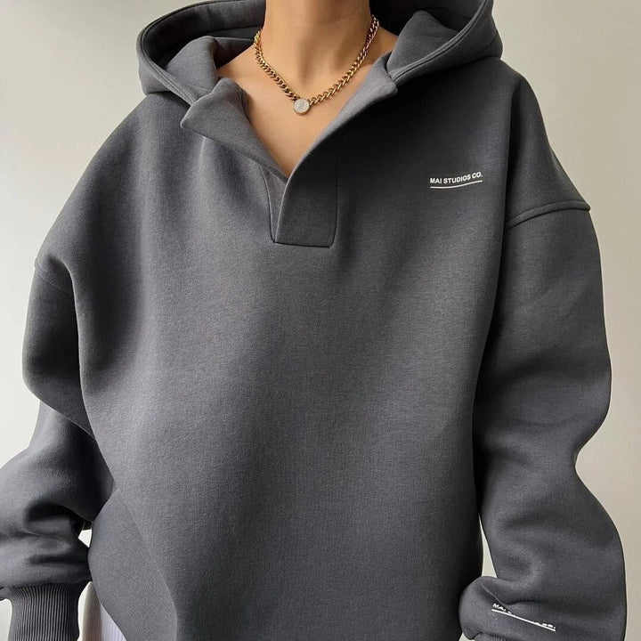 Luvik | Moderne V-hals hoodie