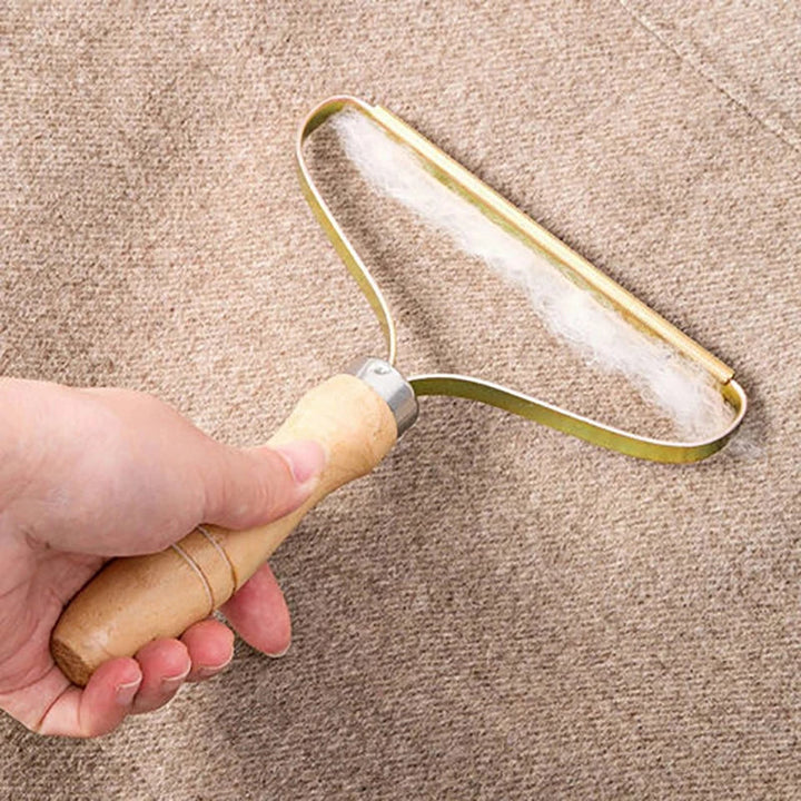 Luvikno | FluffFree Teppe Skrape - Ergonomisk Verktøy for Lett Fjerning av Lint og Pels