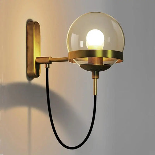 Nordisk moderne vegglampe