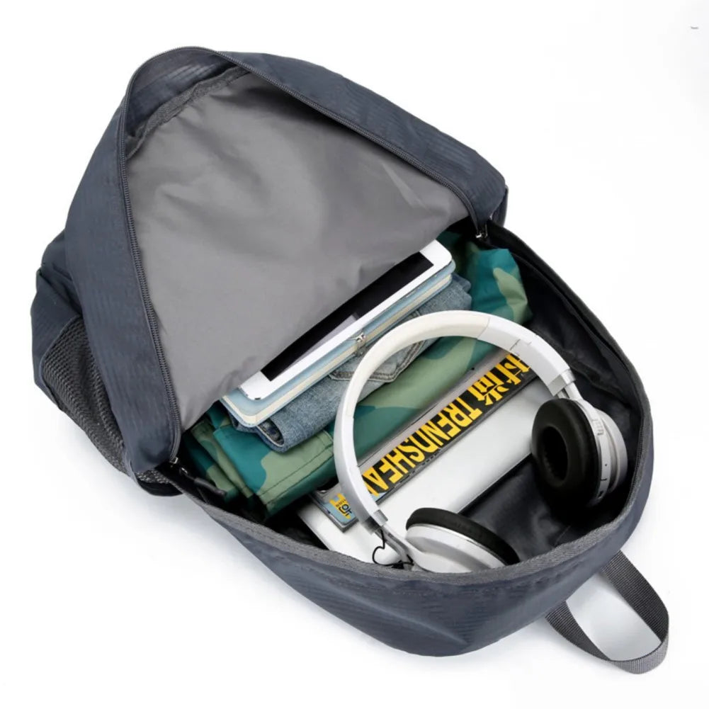 Luvikno | Trekparo Sammenleggbar Rygsekk | 30L Ultralett & Vanntett | For Fotturer, Camping & Reiser | Unisex Dagsekk