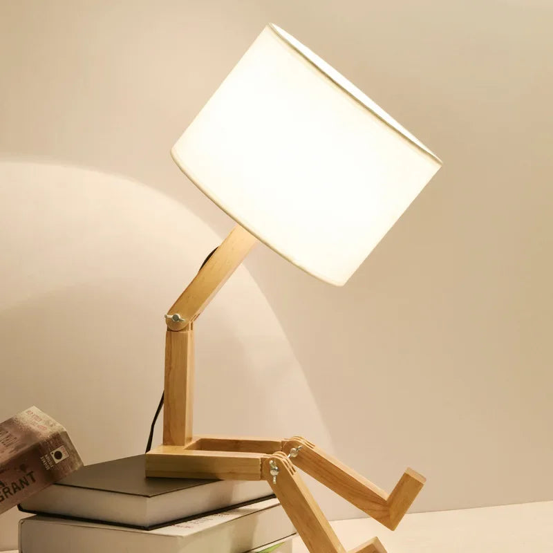 Trelampe med bokholder - RutanFlex | Luvikno