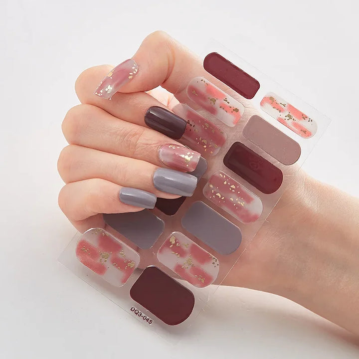 GlitzNail – Festive Christmas Nails Rask, Komplett Uten Salong Luvikno