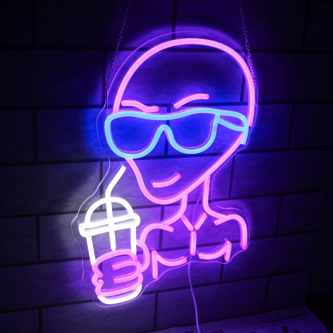 Cosmic Alien Neon LED-skjold for unik hjem- og festdekor Luvikno