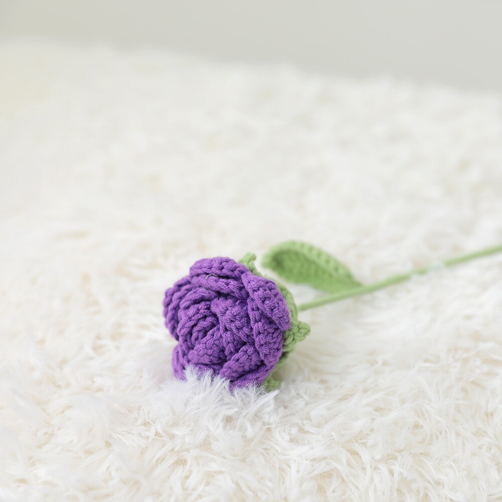 Håndstrikket rosebukett
