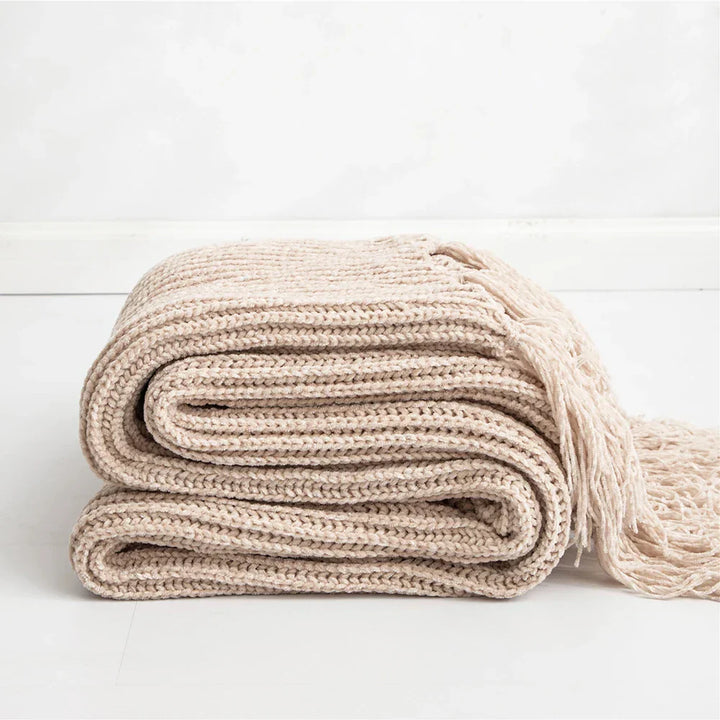 HeartCozy Blanket – Luxe Chenille Blanket with Heart Fringes Luvikno