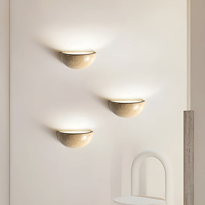 Halv-Rund LED Wabi-Sabi Vegglampe - ZenGlow | Luvikno