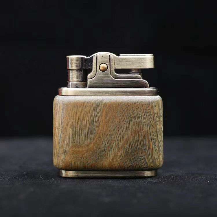 Trefoldig Vintage Spark Kerosene Tenner | Luvikno