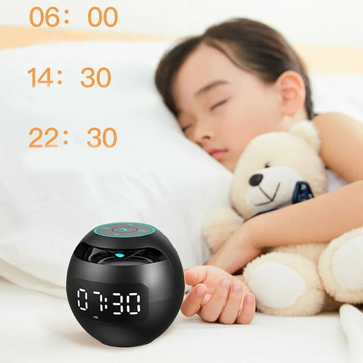 Luvikno | Multifunksjonell Bluetooth vekkerklokke høyttaler med LED-skjerm og fargerik nattlys – 2200mAh batteri
