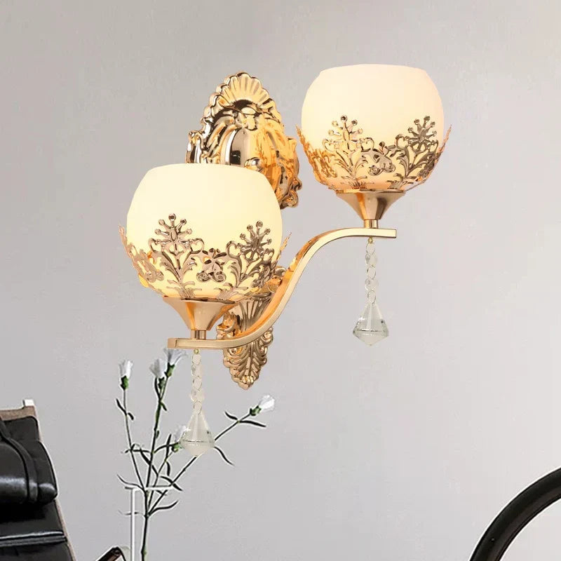 LuxeGlow - Gull LED Vegglampe for Stemningsbelysning Luvikno