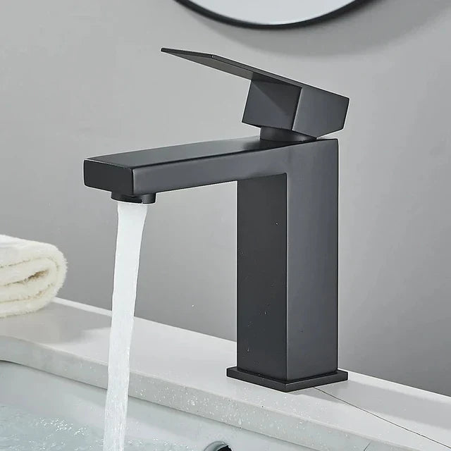 Luvikno | Moderne Svart-Sølv Kran - for Luksus Bathtub Opplevelse