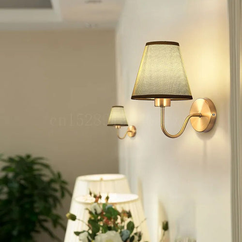 Luvikno | RusticGlow - Vegglampe av Stoff i Amerikansk Stil