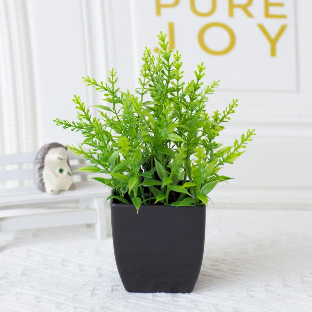 Luvikno | Leafora Kunstig Eukalyptusplante i Svart Potte | Mini Dekorativ Plante | For Bord, Bad & Kontor