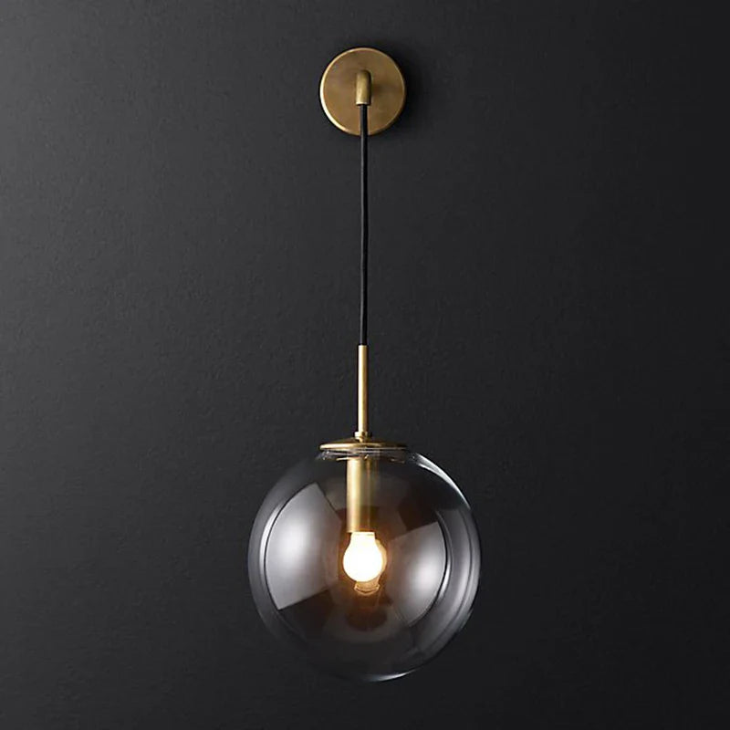 Nordisk moderne vegglampe