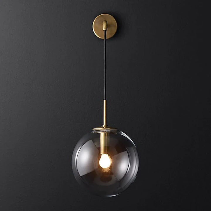 Nordisk moderne vegglampe