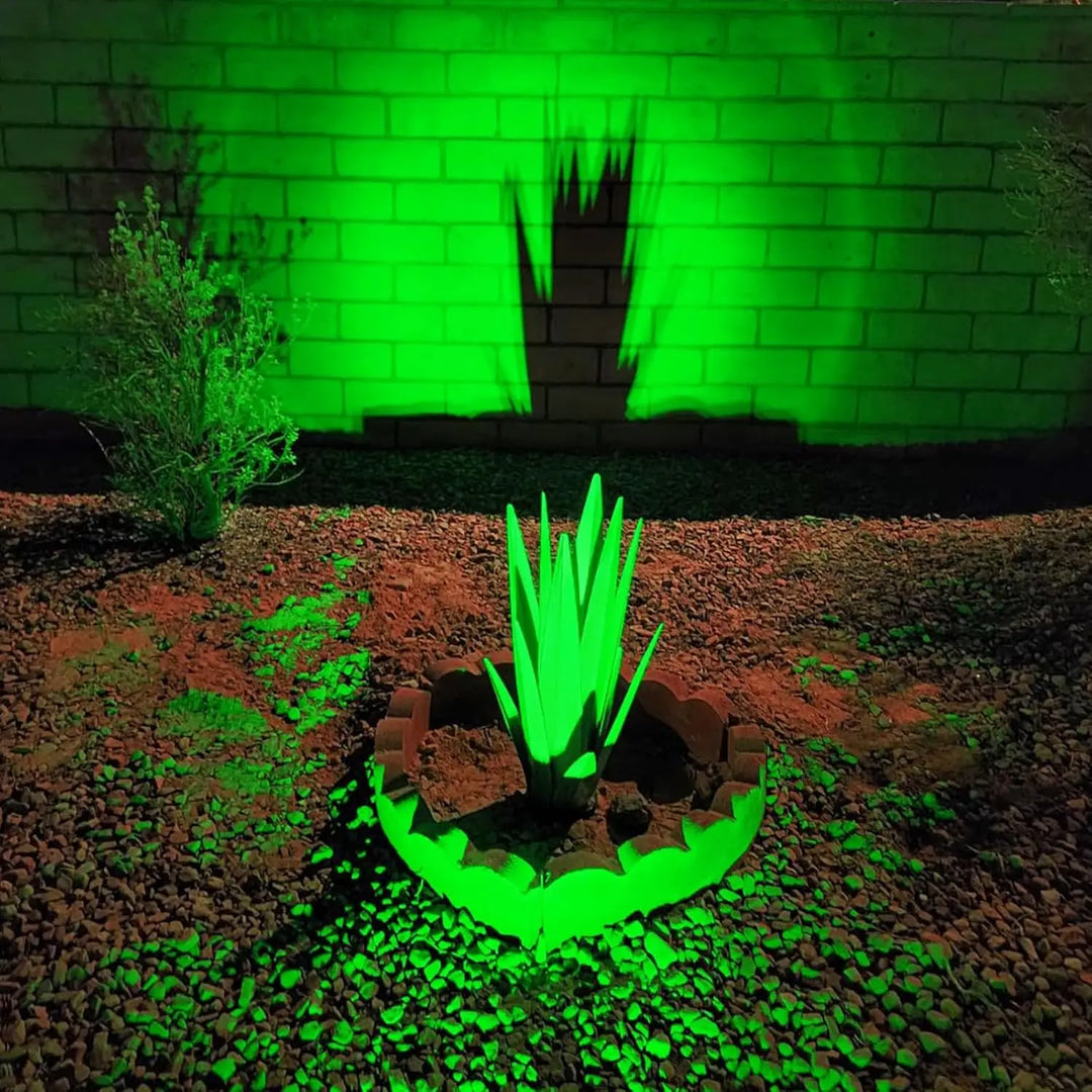 Luvikno | Solar Garden Spotlight LumiRay Sett 4 | IP65 Vanntett | Automatisk Skumringssensor | LED Landskapsbelysning