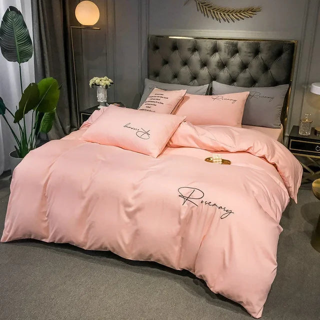 Luvikno | EmbroiLux Sengetøy - Elegant luksus dyne trekk med broderi design