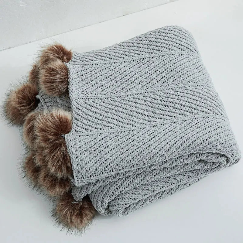 HeartCozy Blanket – Luxe Chenille Blanket with Heart Fringes Luvikno