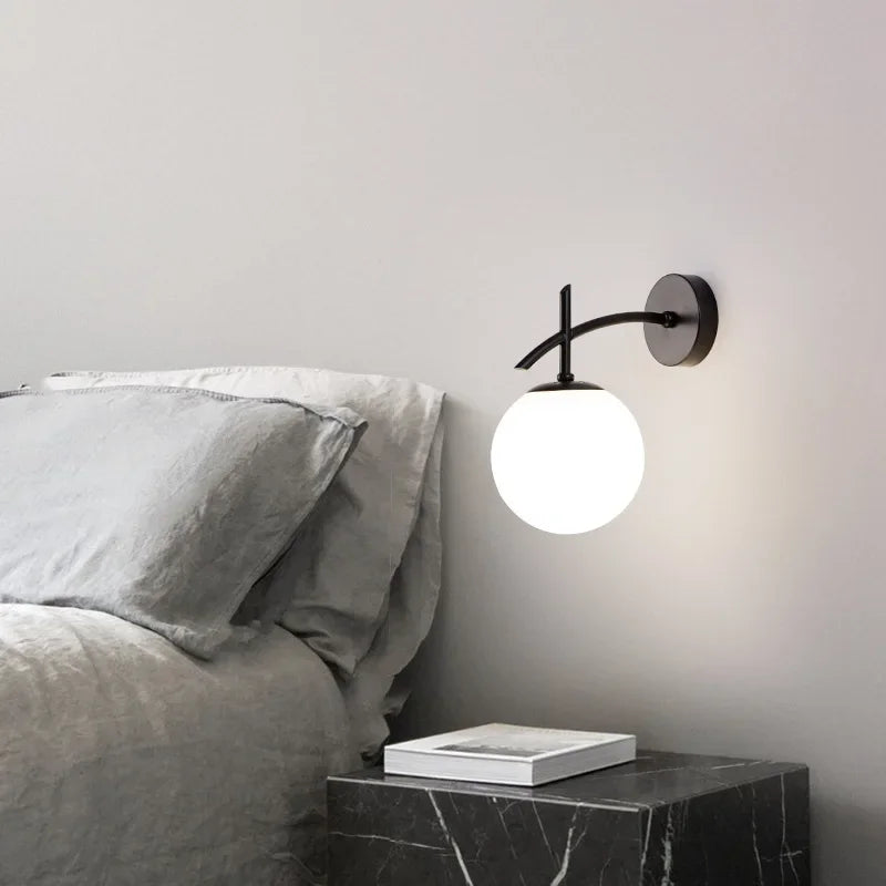 LumiSconce – Svart Gull Glass Vegglampe Luvikno