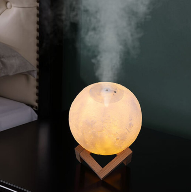 MoonBreeze Purifier - Månelampe og Luftfukter Luvikno