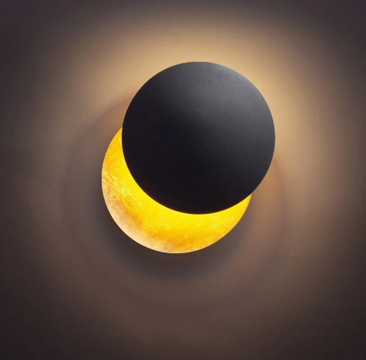 Solar Eclipse Vegglampe | Luvikno