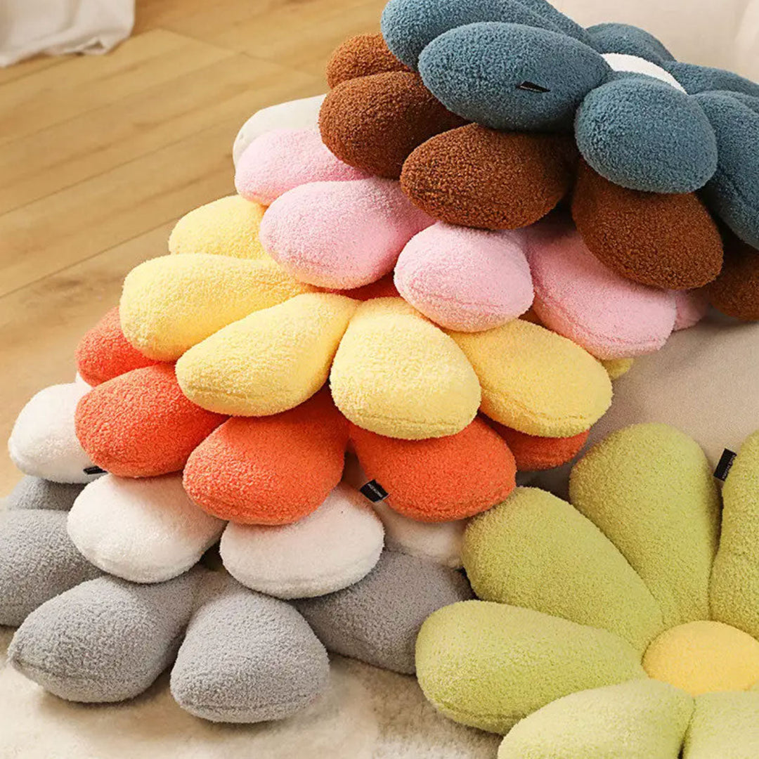 Boucle Plush Flower Cushion | Luvikno