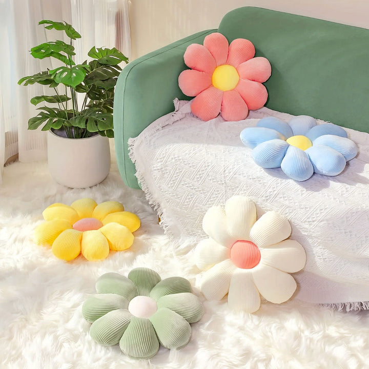 Daisy Plush Cushion | Luvikno