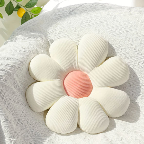 Daisy Plush Cushion | Luvikno