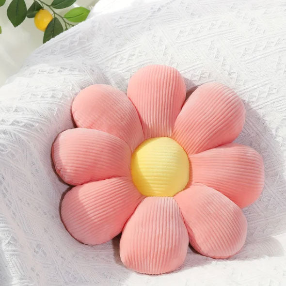 Daisy Plush Cushion | Luvikno