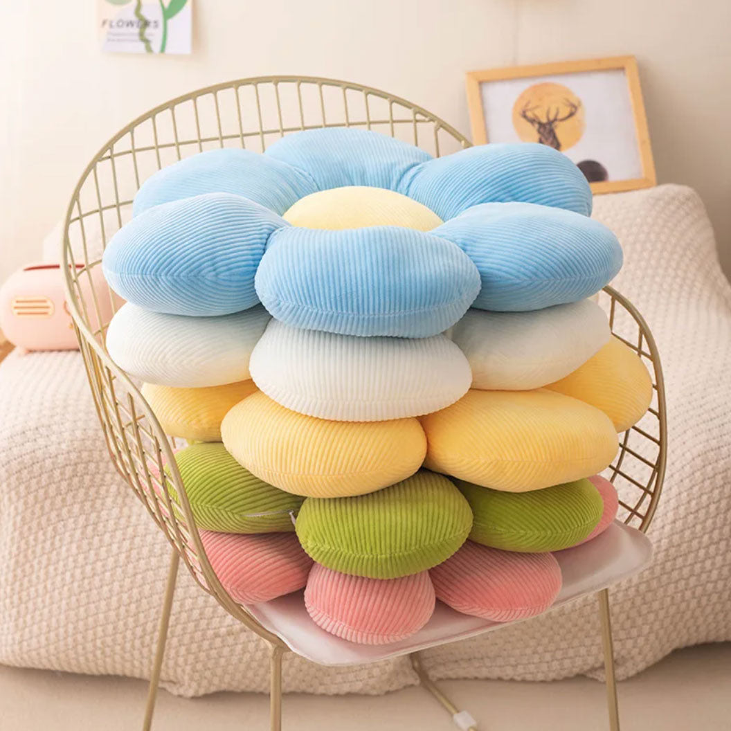 Daisy Plush Cushion | Luvikno
