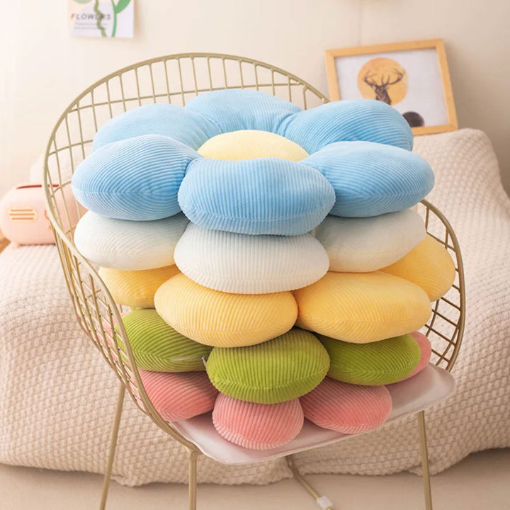 Daisy Plush Cushion | Luvikno