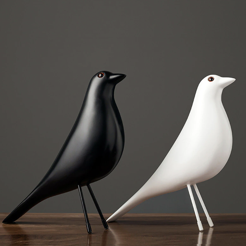 Scandi House Bird – Nordisk dekorativ figur i svart eller hvit | Luvikno