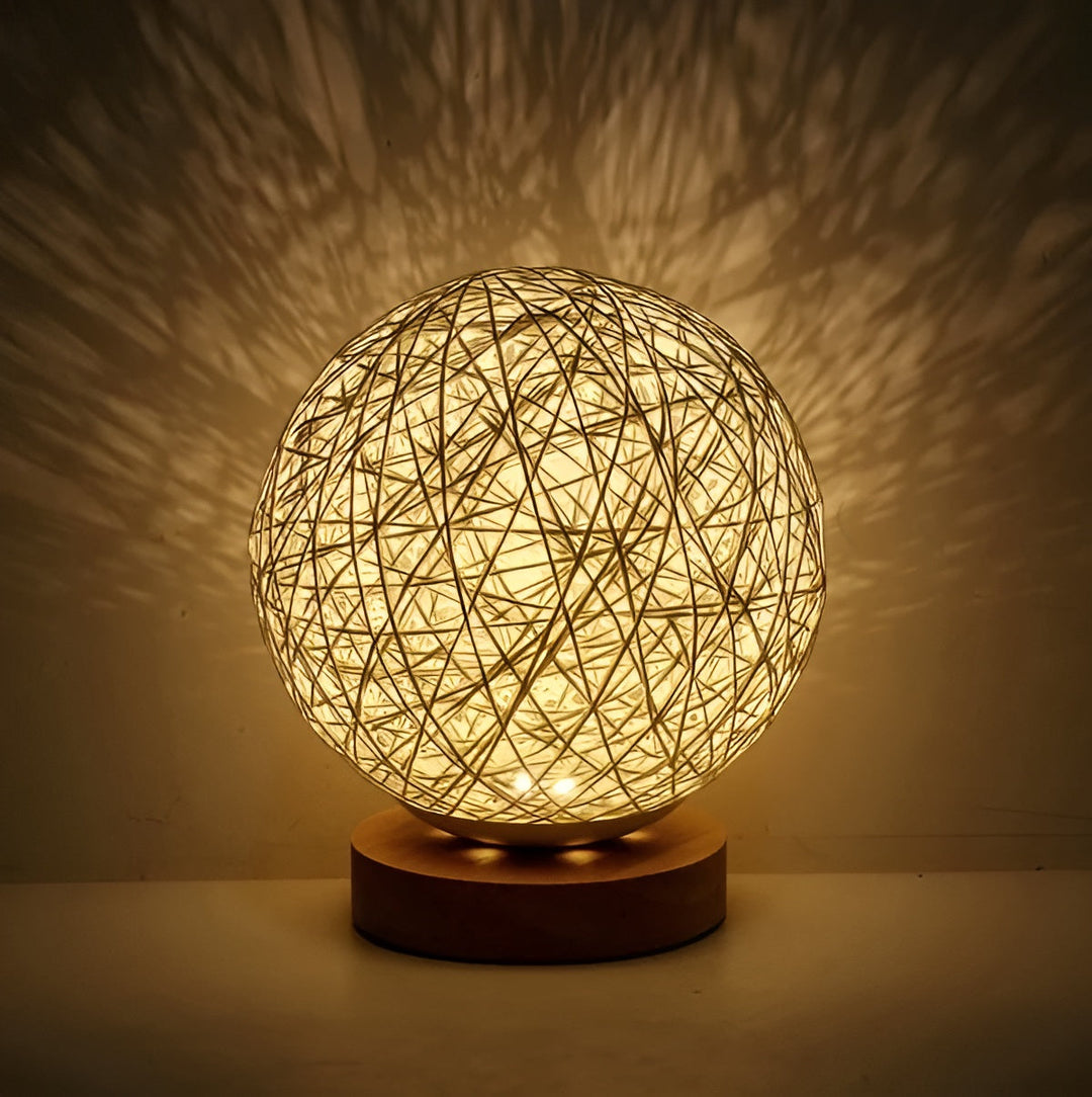TwineGlow Lys - Moderen USB Oppladbar Rattan Bordlampe | Luvikno