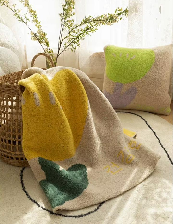 Floral Sofa Blanket – Nordic Fleece Throw | Luvikno