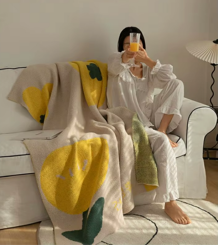 Floral Sofa Blanket – Nordic Fleece Throw | Luvikno