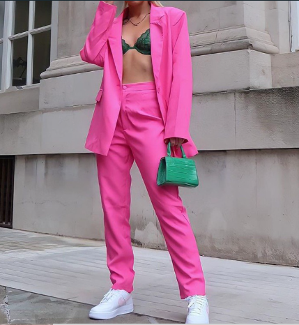 Luvik | Elegant Blazer ja Elegant Housut