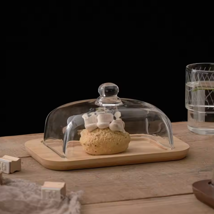 ButterVault smørskål med glasslokk og trebase | Luvikno