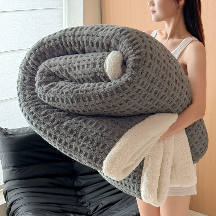 Vinter Drøm Teppet – Dobbel Lag Fleece Teppet med Lamull Utseende | Ultra Varmt, Mykt & Hudvennlig | For Sofa, Seng & Kalde Vinterdager Luvikno