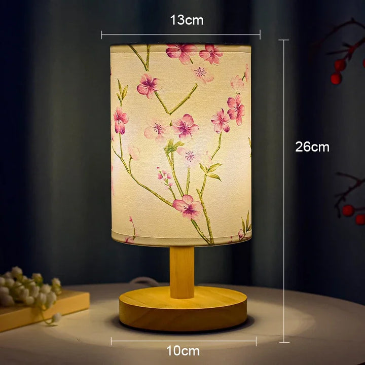 LiánHua LED Bordlampe Plomblomst | Dimbar | Stoffske i kinesisk stil | Varm hvit lys | EU-plugg Luvikno
